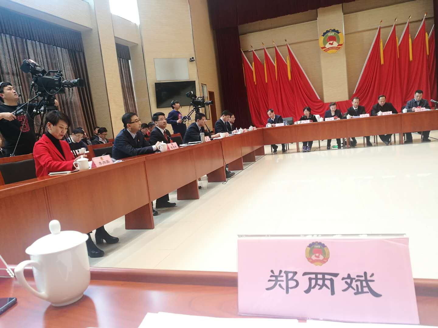 順義區政協(xié)常委、仟億達集團董事長(cháng)鄭兩斌受邀參加政協(xié)北京市順義區第五屆委員會(huì )次會(huì )議召開(kāi)協(xié)商議政座談會(huì )